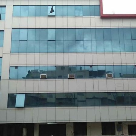 Iroomz Hoysala Residency Bellary Esterno foto