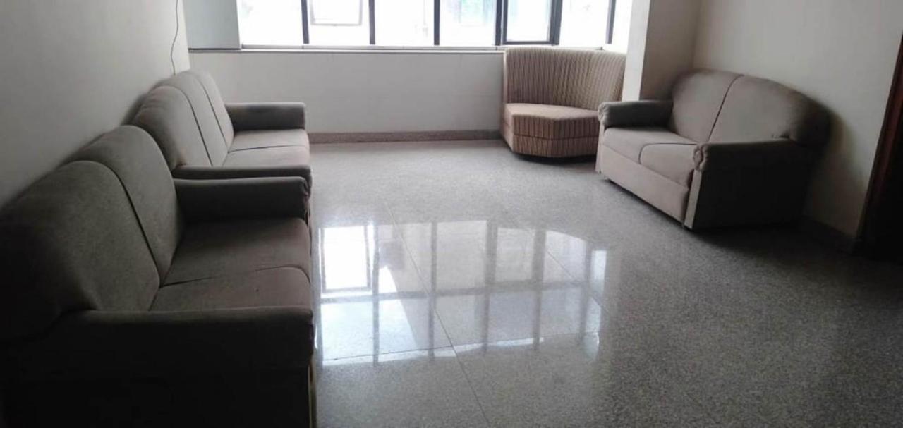 Iroomz Hoysala Residency Bellary Esterno foto